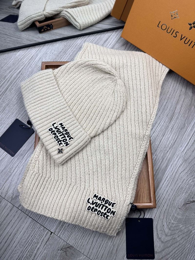 Louis Vuitton Caps Scarfs